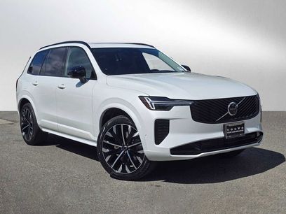 New 2026 Volvo XC90 T8 Ultra w/ Protection Package