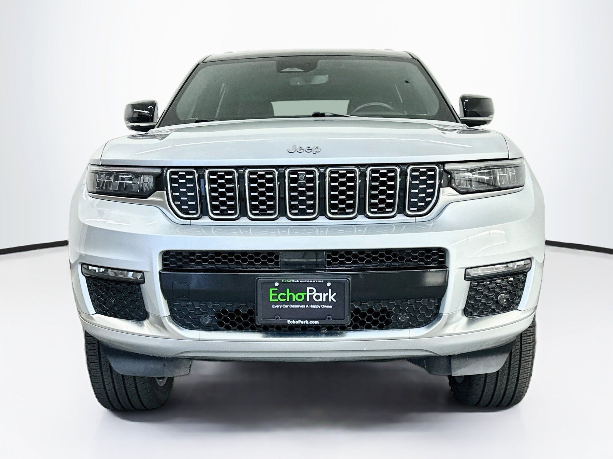 Used 2023 Jeep Grand Cherokee L Summit AWD/4WD image 2
