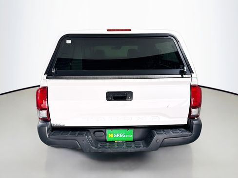 Used 2022 Toyota Tacoma SR image 8