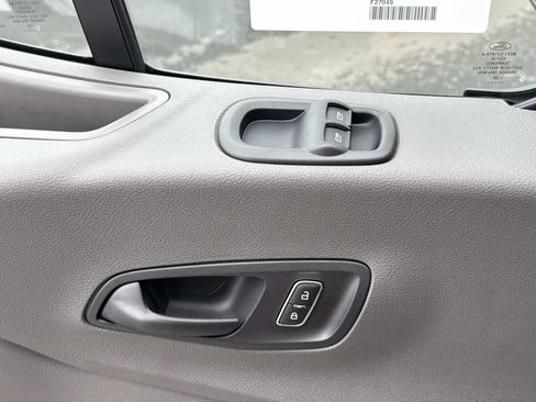 New 2026 Ford Transit 250 148 Medium Roof w/ Load Area Protection Package RWD image 19