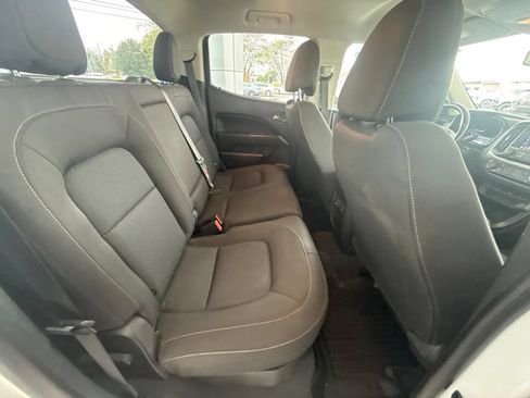 Used 2019 Chevrolet Colorado LT w/ Redline Special Edition RWD image 38