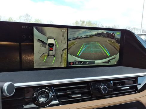 Used 2025 INFINITI QX80 Sensory AWD/4WD image 13