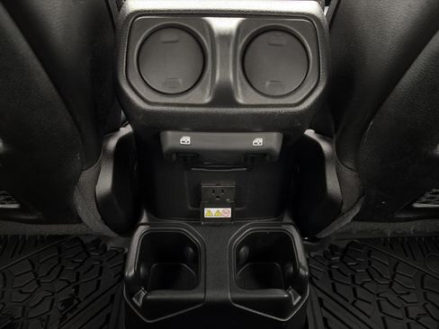 Used 2023 Jeep Gladiator Mojave w/ LED Lighting Group AWD/4WD image 75