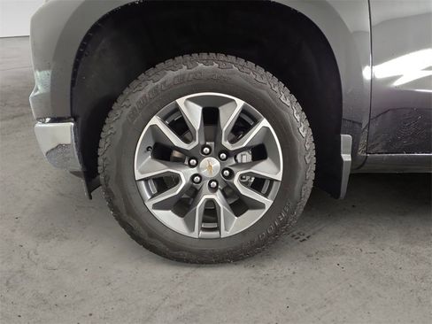 Certified 2025 Chevrolet Silverado 1500 LT image 14