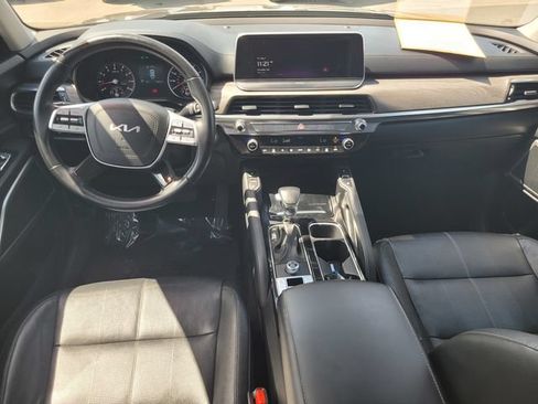 Used 2022 Kia Telluride EX w/ EX Premium Package FWD image 16