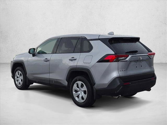 Used 2025 Toyota RAV4 LE AWD/4WD image 8