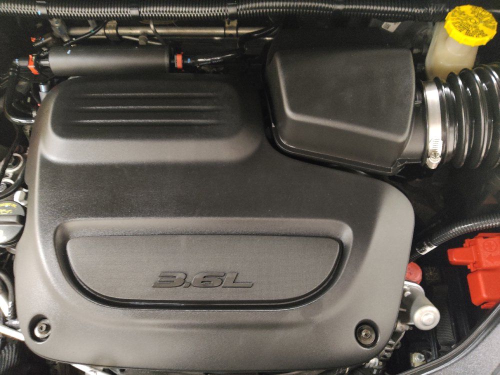 Used 2020 Chrysler Pacifica Touring-L FWD image 30