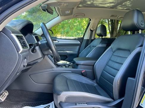 Used 2022 Volkswagen Atlas SEL Premium AWD/4WD image 13