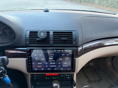 Used 2005 BMW 325i Sedan image 22