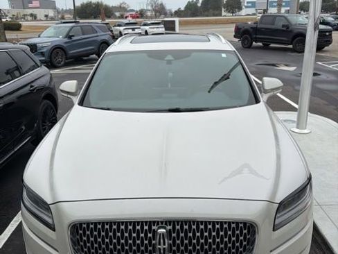 Used 2023 Lincoln Nautilus Reserve w/ Class II Trailer Tow Package image 13