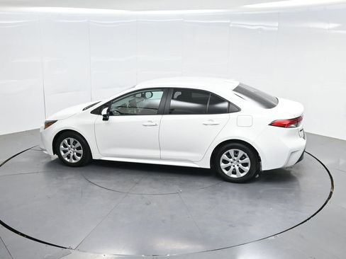 Used 2025 Toyota Corolla LE FWD image 61