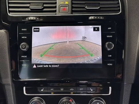 Used 2019 Volkswagen GTI SE FWD image 29