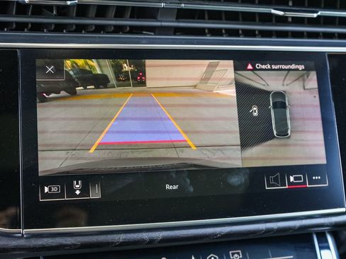 Used 2020 Audi Q7 3.0T Premium Plus w/ Premium Plus Package image 23