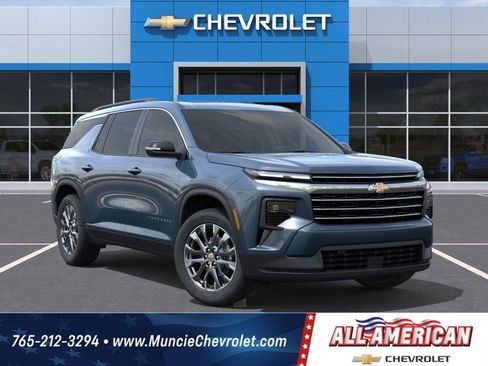 New 2026 Chevrolet Traverse LT w/ Sun and Wheel Package image 7