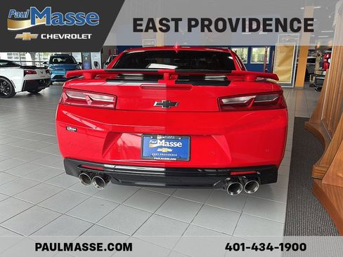 Used 2016 Chevrolet Camaro SS RWD image 6