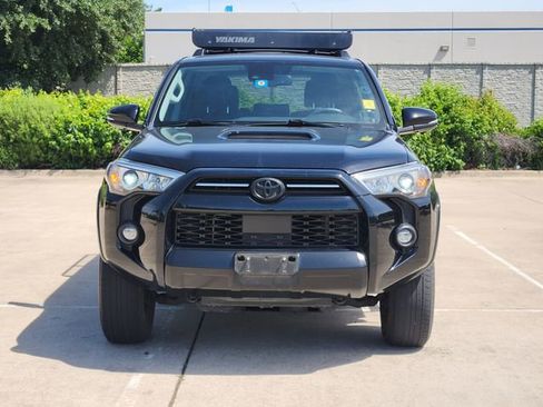 Used 2021 Toyota 4Runner Venture AWD/4WD image 2