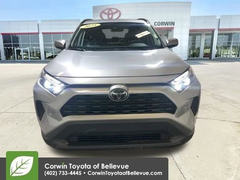 Used 2025 Toyota RAV4 XLE image 8