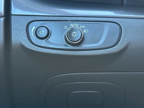 Used 2019 Buick Encore Preferred image 29