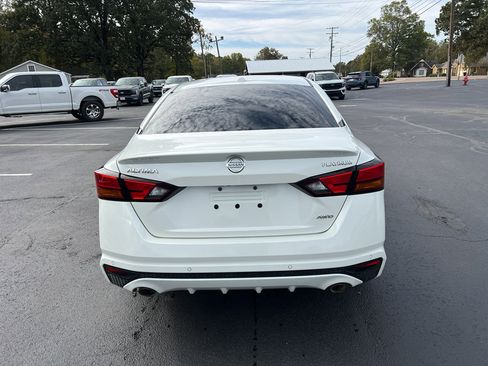 Used 2021 Nissan Altima 2.5 Platinum image 6