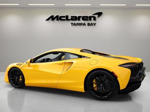 New 2026 McLaren Artura RWD image 3