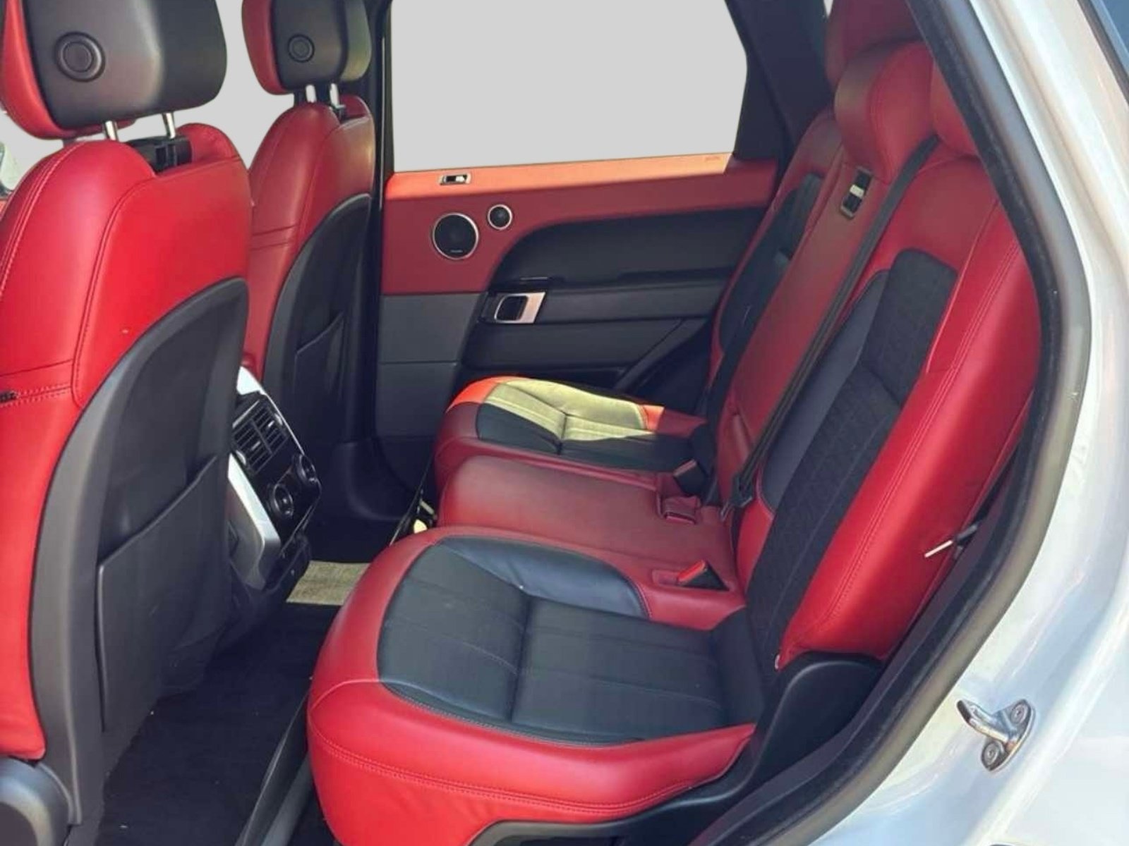 Used 2019 Land Rover Range Rover Sport HSE Dynamic AWD/4WD image 4