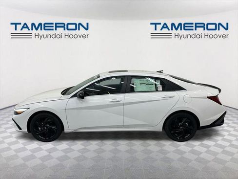 New 2026 Hyundai Elantra SEL Sport image 2