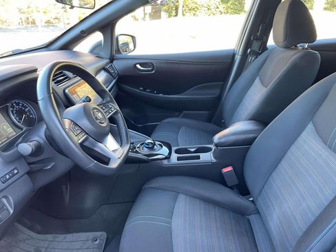 Used 2020 Nissan Leaf SV w/ Protection Package image 23