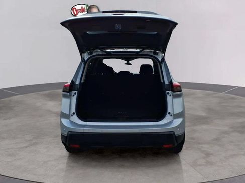 Used 2025 Nissan Rogue S FWD image 19