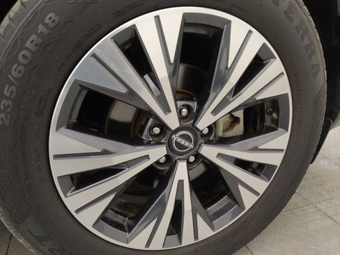 Used 2023 Nissan Rogue SV w/ SV Premium Package FWD image 31