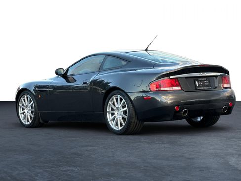 Used 2006 Aston Martin Vanquish S image 2