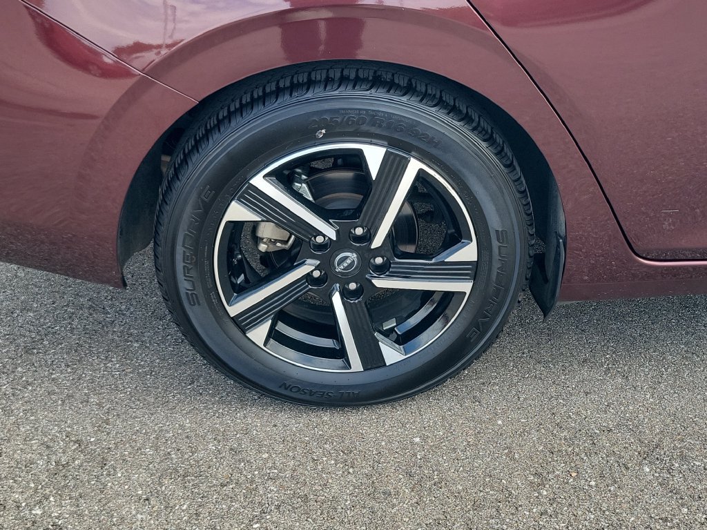 Used 2024 Nissan Sentra SV FWD image 5