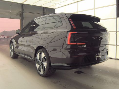 Used 2025 Volvo EX90 Ultra AWD/4WD image 4