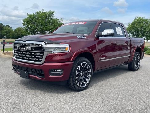 Used 2025 RAM 1500 Limited AWD/4WD image 3