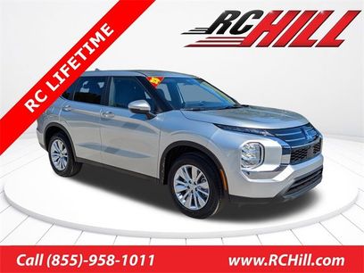 New 2025 Mitsubishi Outlander ES