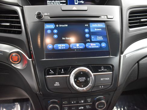 Used 2022 Acura ILX w/ Premium Package image 11