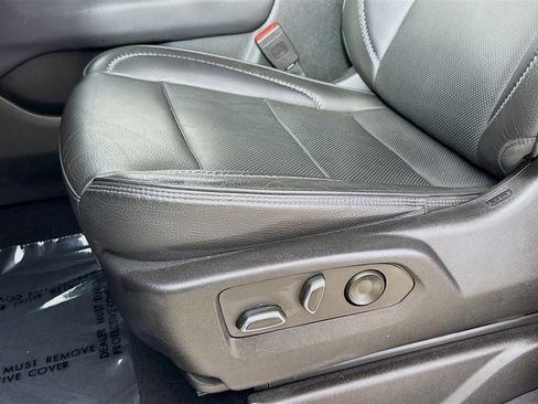 Used 2022 GMC Yukon Denali image 20