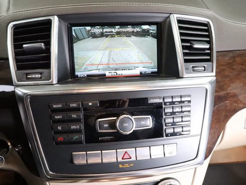 Used 2013 Mercedes-Benz GL 320 BlueTEC 4MATIC image 20