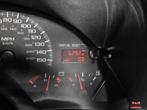 Used 2002 Chevrolet Camaro Z28 w/ SS Performance/Appearance Pkg image 17