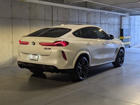 Used 2024 BMW X6 M Competition w/ Executive Package image 11