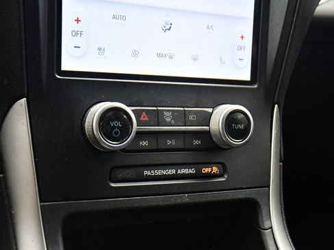 Used 2022 Ford Edge SEL w/ Convenience Package image 28