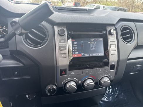 Used 2019 Toyota Tundra SR image 14