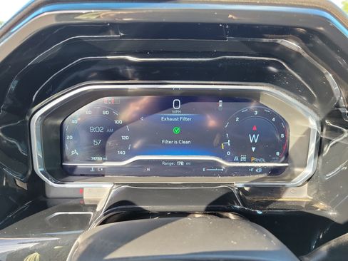 Used 2024 Chevrolet Silverado 2500 LT image 30