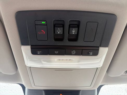 Used 2023 Nissan Rogue SV w/ SV Premium B Package AWD/4WD image 36