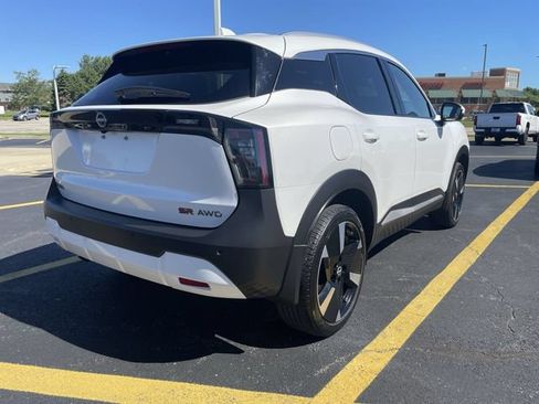 Used 2025 Nissan Kicks SR w/ SR Premium Package AWD/4WD image 35