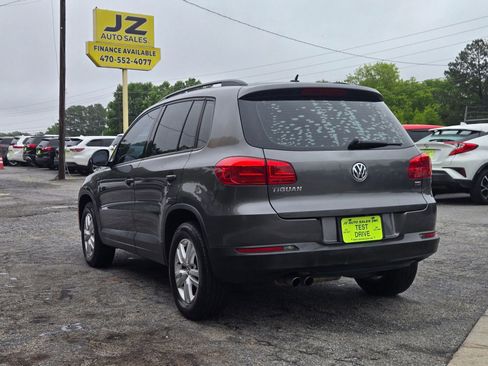 Used 2016 Volkswagen Tiguan S FWD image 4