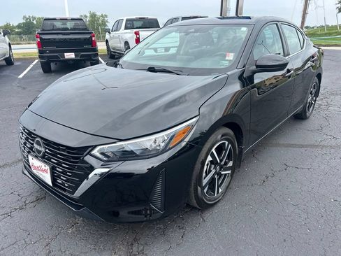 Used 2024 Nissan Sentra SV w/ All-Weather Package FWD image 9