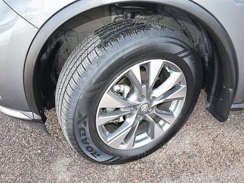 Used 2018 Nissan Murano S image 15