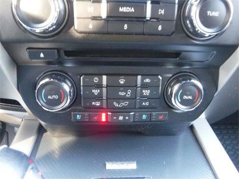 Used 2018 Ford F150 Lariat image 11