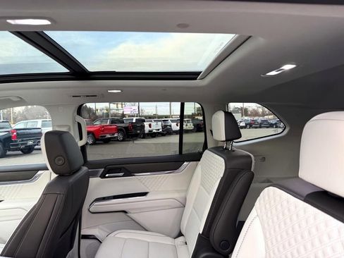 Certified 2024 GMC Acadia Denali w/ Super Cruise Package image 10