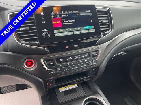 Certified 2022 Honda Pilot Special Edition image 11